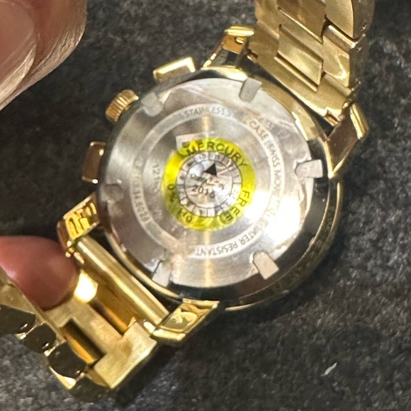 Movado Bold gold tone New - Picture 5 of 8